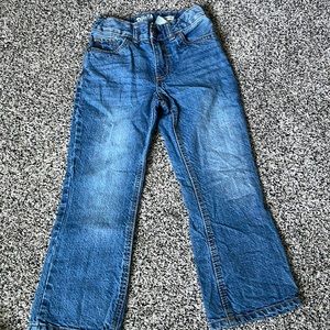 Oshkosh B’gosh boys jeans. Size 6R/6A.